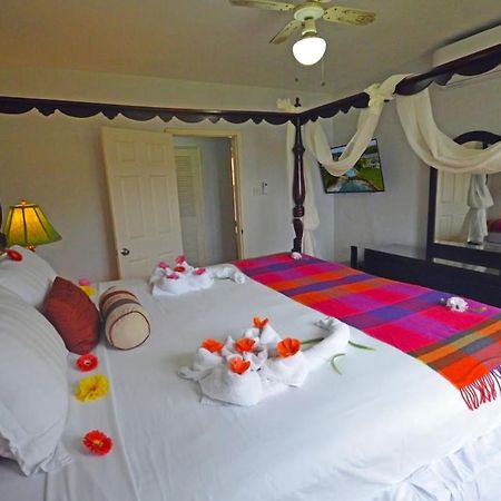 Sea 7 Apartment Ocho Rios Exterior photo