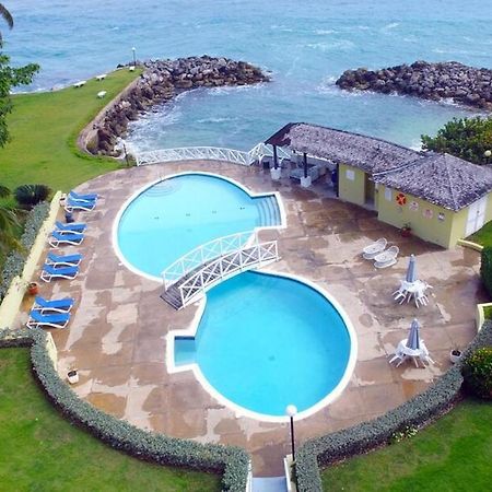Sea 7 Apartment Ocho Rios Exterior photo