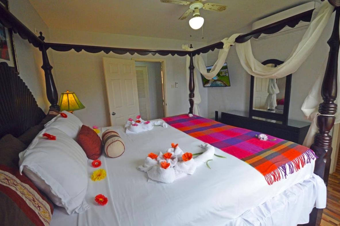 Sea 7 Apartment Ocho Rios Exterior photo