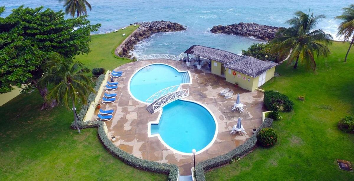 Sea 7 Apartment Ocho Rios Exterior photo